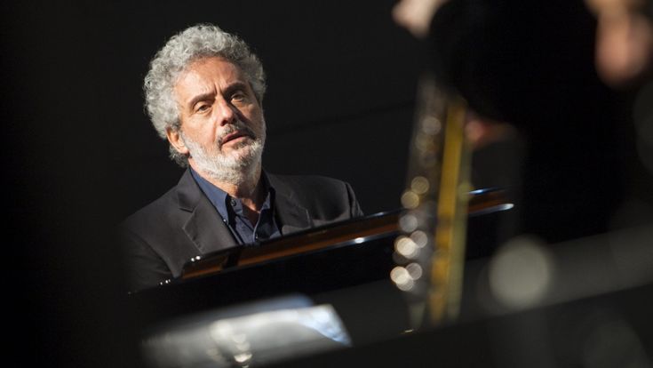 Nicola Piovani: "Dopo cinque settimane di isolamento finalmente scrivo nuova musica"