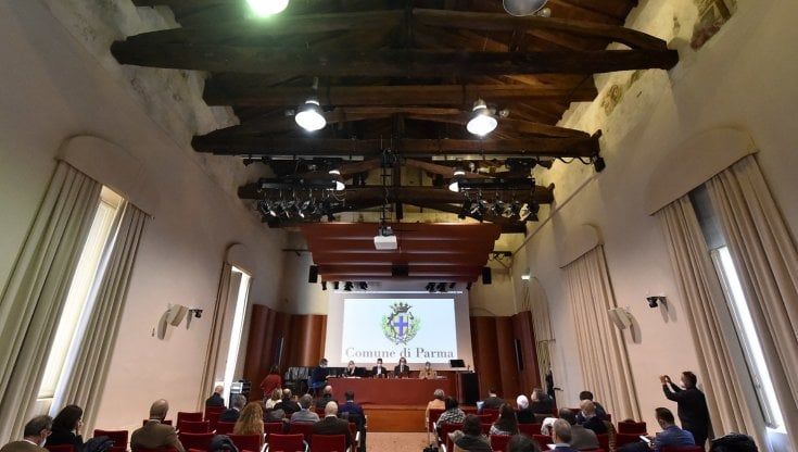 Svoltare, Rossi: "Comune lineare e trasparente". Minoranze: "Dimissioni"