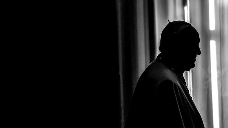 Papa Francesco, “La letteratura apre il cuore e la mente”
