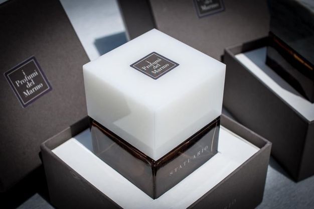 Il marmo di Carrara vola a Dubai in boccettina