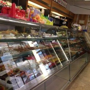 Un millefoglie da sogno alla pasticceria Caviglia nel cuore di Vado Ligure