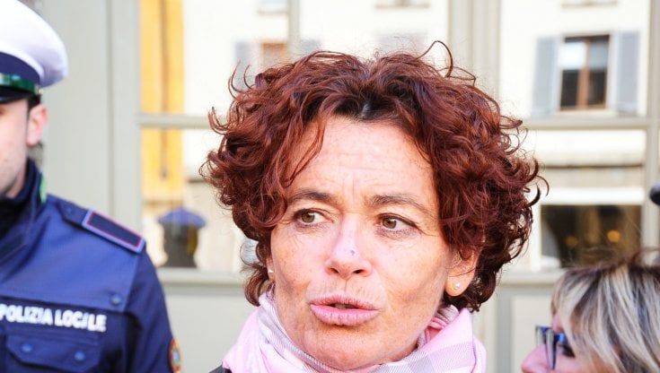 Incidente a scuola, la sindaca di Crema: "Sono avvilita, ho ricevuto l'avviso di garanzia mentre davo la Costituzione agli studenti"