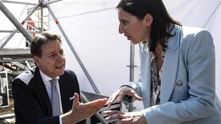 Mozione 5stelle sul riarmo per dividere l’opposizione. Schlein: serve più coesione
