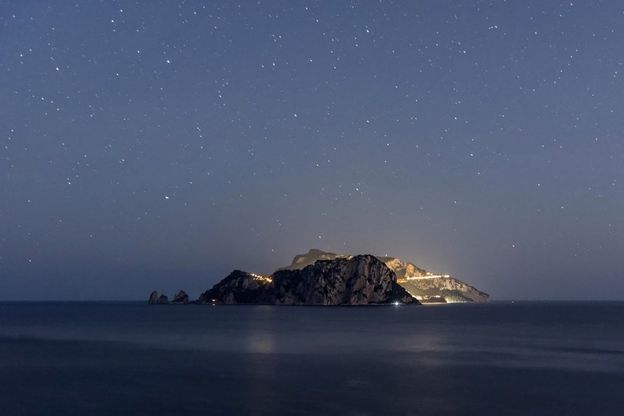 Capri, tutta l'isola in uno scatto: che incanto da Punta Campanella