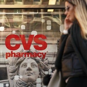 Sanità, Cvs compra Aetna per 68 miliardi di dollari: mossa anti-Amazon