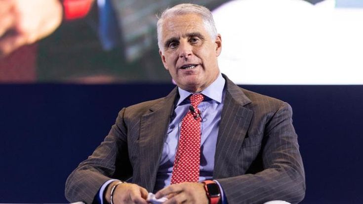 Unicredit semestre da record, utile a 2,7 miliardi e shopping all’estero