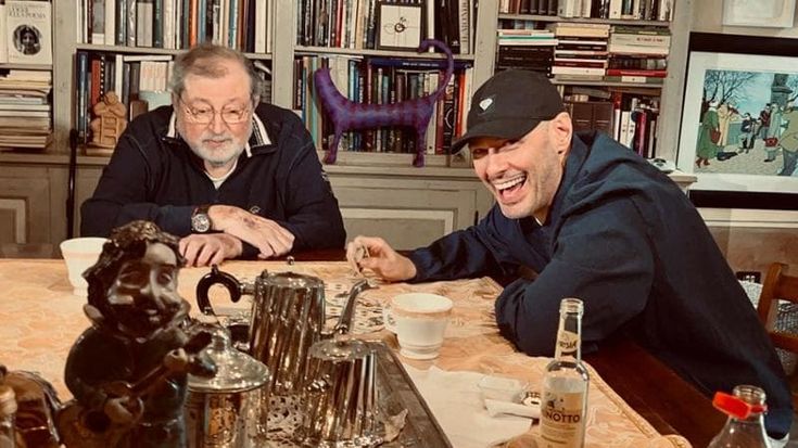 Fabri Fibra: “Ho amato Guccini ascoltando “L’avvelenata”, cantava cose che gli altri non dicevano”