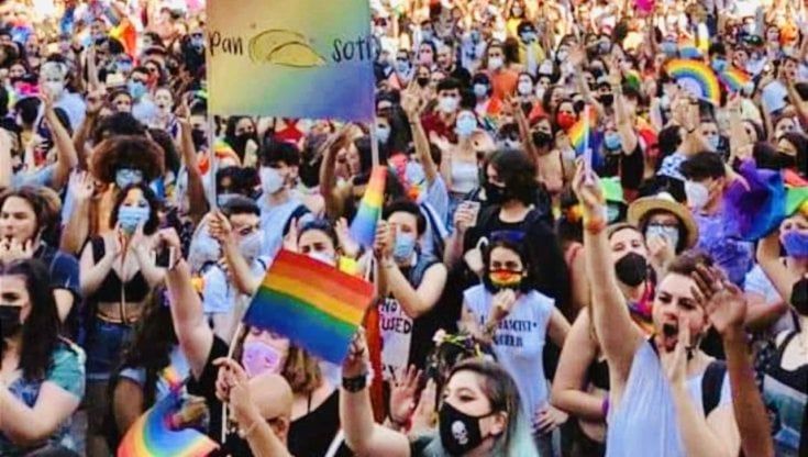 Giovani Contro, i giovani lgbt: "Ddl Zan già vecchio, la sfida sono identità e carriera alias"