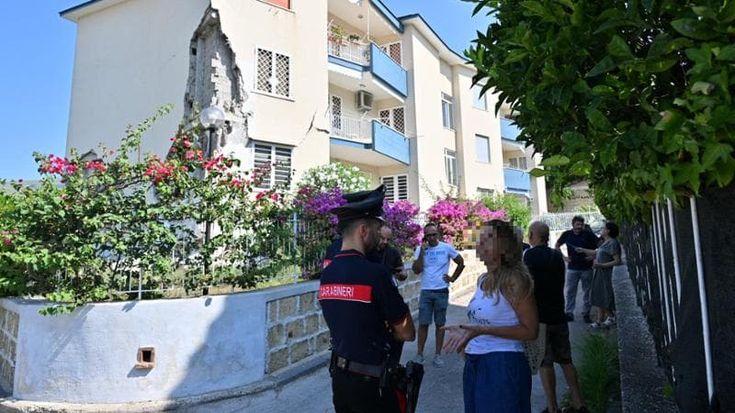 I residenti di parco Olivetti: “Le nostre case distrutte,lo Stato adesso ci aiuti”
