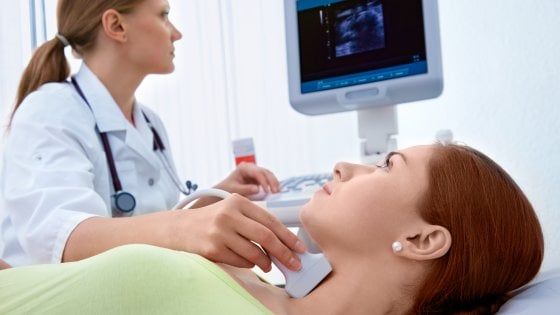 Tumori alla tiroide raddoppiati in 20 anni, ma il tasso di sopravvivenza è alto