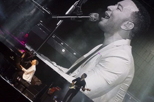 Photogallery dell'esibizione di John Legend