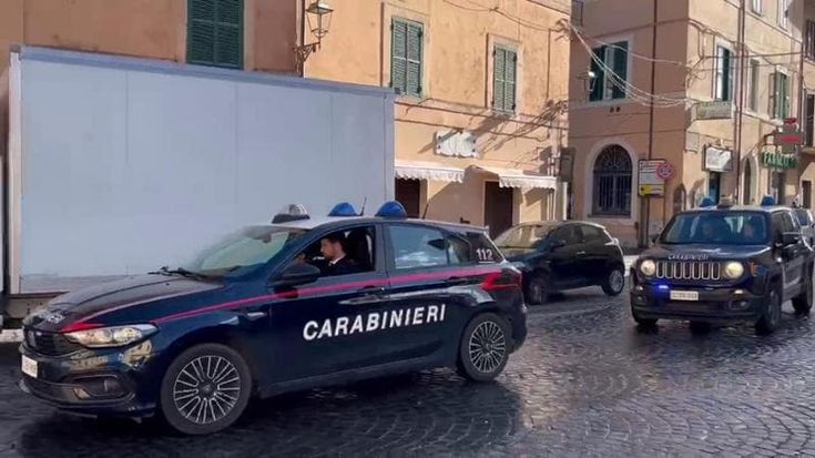 Donna di 80 anni derubata del suo patrimonio dal tutore e dalla sua complice: 3 misure cautelari