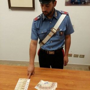 Putignano, scoperto un giro di banconote false da 50 euro: un arresto e due denunce