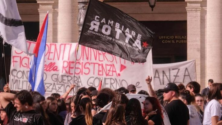 25 aprile, corteo degli studenti a Genova