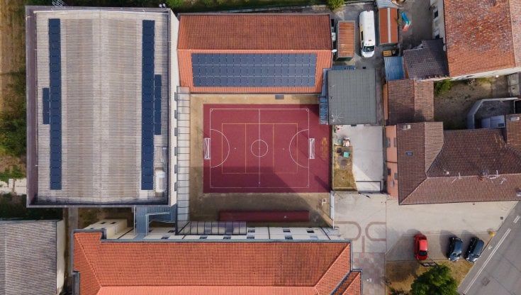 A Turano Lodigiano la prima comunità energetica rinnovabile della Lombardia: impianti fotovoltaici di comunità per famiglie e servizi