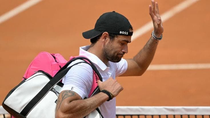 Berrettini subito eliminato a Roma: “Lasciatemi solo con la mia tristezza”