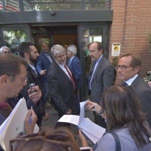Torino, blindato dalla polizia il convegno Cisl sul lavoro con il ministro Poletti