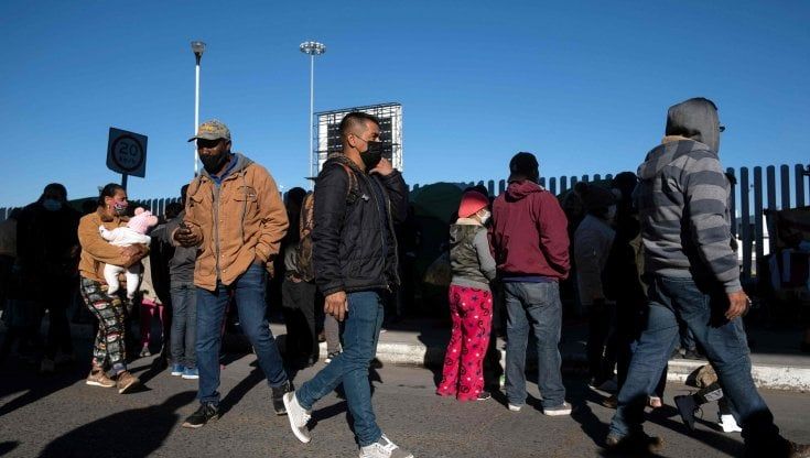 Effetto Covid, diminuiscono gli immigrati irregolari in Italia. Ismu: "La crisi economica incentiva la mobilità degli stranieri"