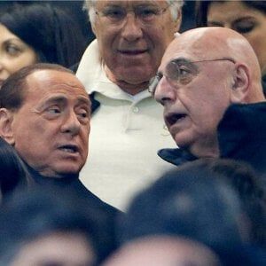 Milan, Berlusconi prova a resistere al closing