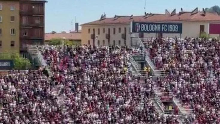 Bologna, la prova d’amore del tifo rossoblù: media di 27.900 spettatori al Dall’Ara. Come un anno fa