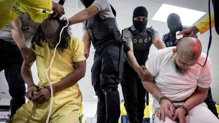 El Salvador, i venezuelani deportati dagli USA sono stati torturati e sottoposti ad ogni abuso