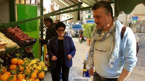 E il travolgente Pasquale Torrente riapre il suo Convento, tra acciugheria e tegami in tavola