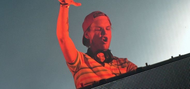 "Avicii, eri un compositore brillante e uno spirito gentile": il cordoglio sui social 