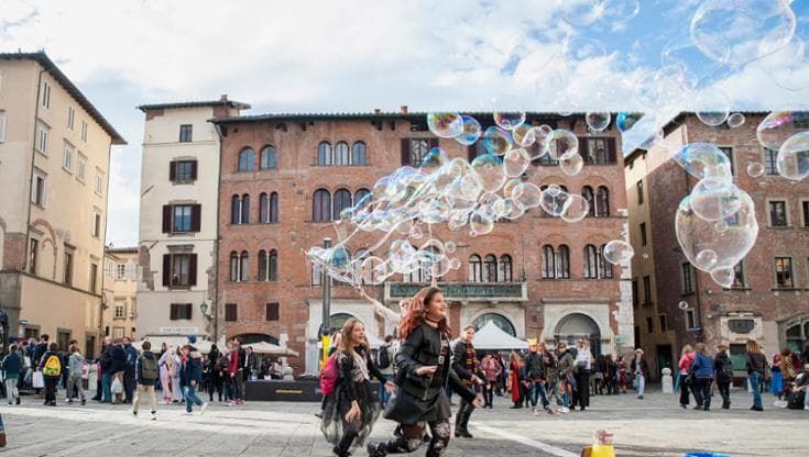 Arriva Lucca Comics, biglietti, treni e parcheggi ecco come muoversi