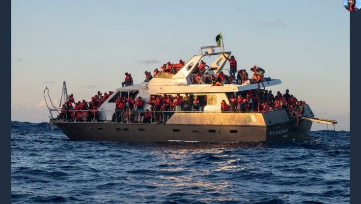Migranti, tutti salvi i 207 sul barcone alla deriva nel Sar Maltese