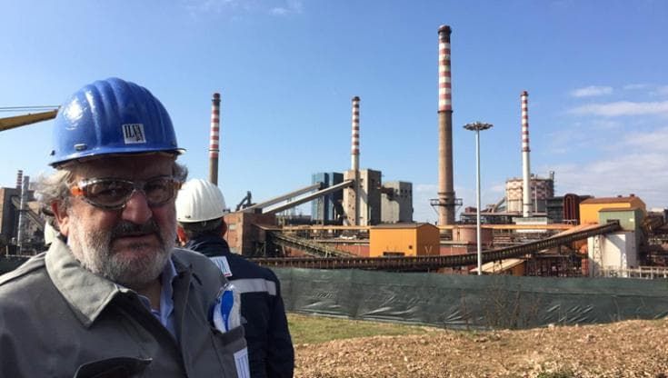 Michele Emiliano: “La Puglia e Aqp nell’ex Ilva nazionalizzata. Ecco il piano carbon free”
