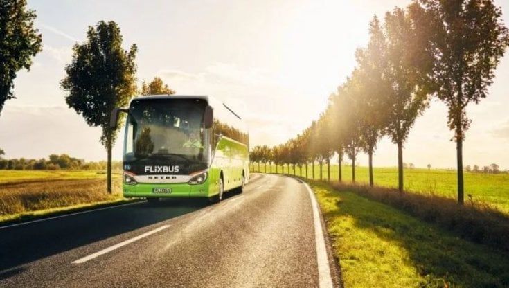 Flixbus cresce negli Usa: "Acquisita Greyhound per 172 milioni di dollari"
