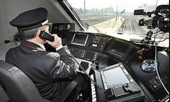 “Sul treno devono essserci sempre i due macchinisti” Il giudice boccia il licenziamento 