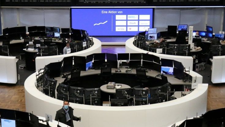 Borse positive sulle speranze per il vaccino negli Usa. Brexit rimandata, si rafforza la sterlina