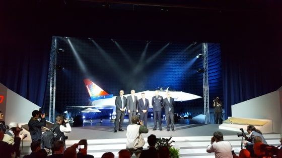Caselle, consegnato all'Aeronautica il 500° Eurofighter: "E' l'Erasmus dei caccia"