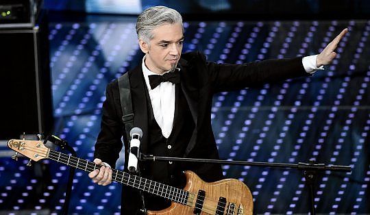 Sanremo 2016, è tempo di cover. Ma forse non tutte le scelte sono giuste...