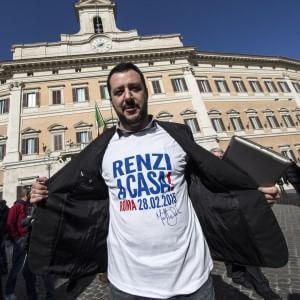 Matteo Salvini: "Mi candido a premier e leader del centrodestra. Basta con il Cavaliere se rimane nel Ppe"