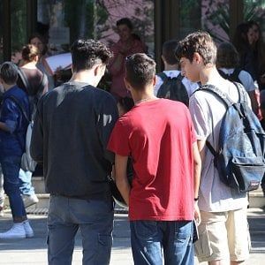 Bulli in classe, indagati per "interruzione di pubblico servizio"