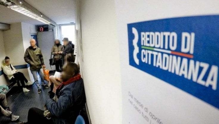 Reddito di cittadinanza, via al censimento dei percettori. Il governo chiama in soccorso le agenzie private