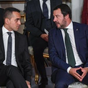 Governo, Di Maio a Salvini: "Rivedere il contratto? Sì, ma dopo il 2019"
