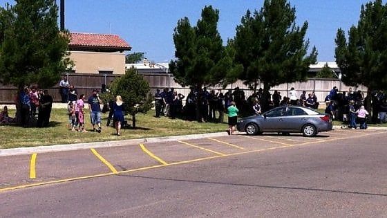 Usa, spari all'interno di un Walmart in Texas: ucciso l'aggressore. "Gli ostaggi stanno tutti bene".