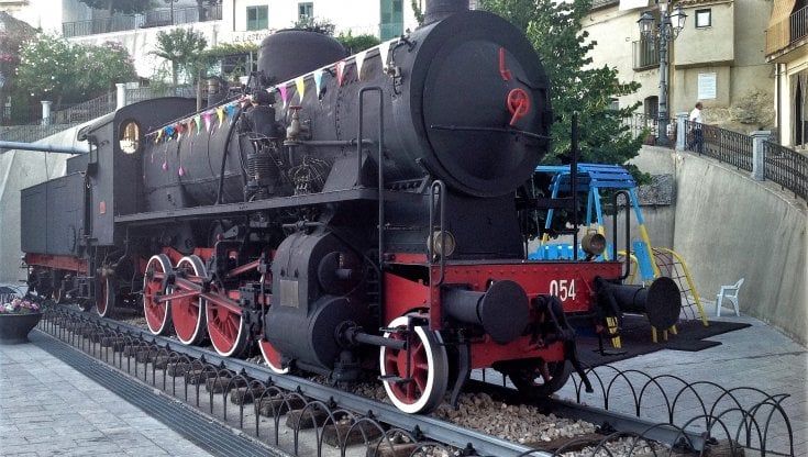 Il turismo verde e slow viaggia sui treni d'epoca
