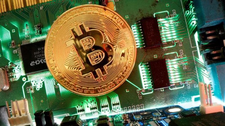 Bitcoin alla riscossa: il balzo grazie al dollaro debole