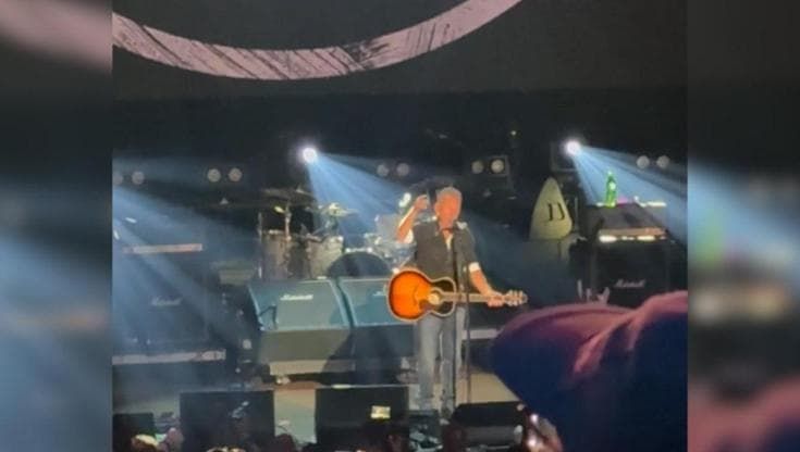 Bruce Springsteen ricorda le vittime dell'ICE a Minneapolis: "Non saranno dimenticate"