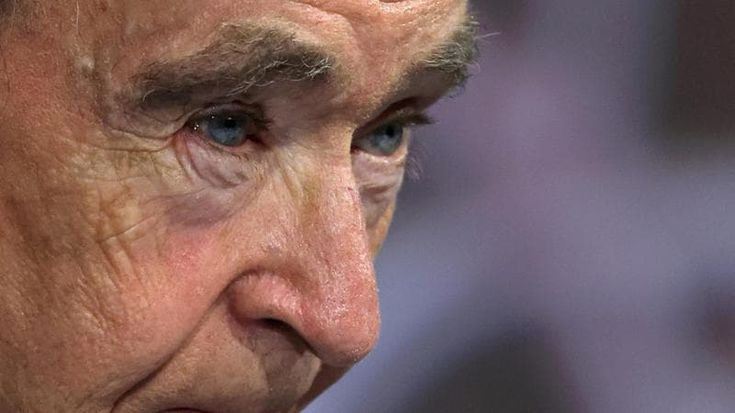 Lvmh, i fondi scrivono a Bernard Arnault: “Vogliamo sapere chi sarà il tuo successore”