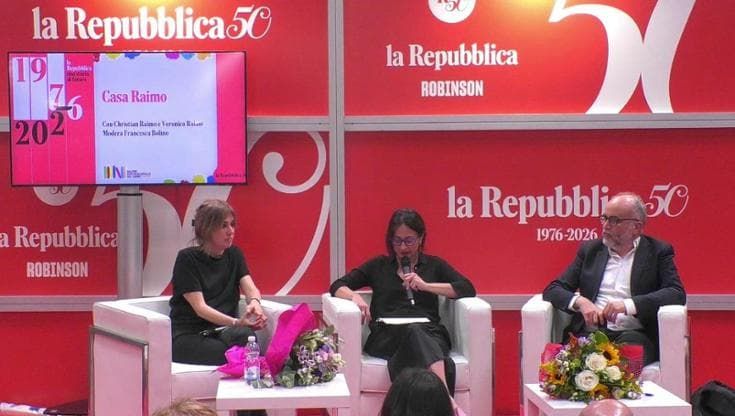 Veronica e Christian Raimo al Salone del libro, l'infanzia noiosa e un nonno che raccontava storie