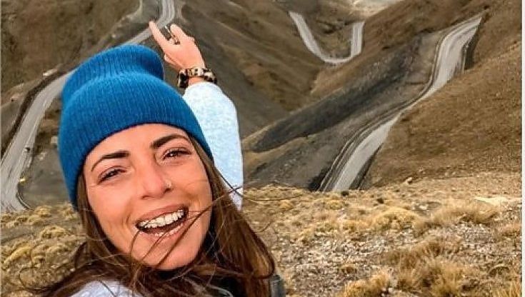 Alessia Piperno, la ragazza con la motocicletta che in Iran non poteva più guidare