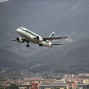 Sciopero dell'Enav, voli cancellati a Palermo e Catania
