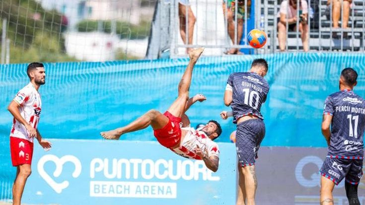 Beach Soccer, sei giorni di spettacolo a Scoglitti: in palio gli Scudetti Serie A Q8, Under 20 e Femminile