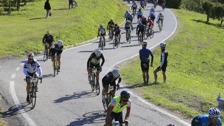 Prosecco Cycling: oltre duemila iscritti per la domenica in bici tra le colline trevigiane