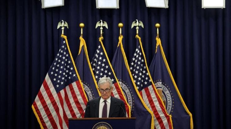 La Fed non tocca i tassi, Powell sfida la Casa Bianca